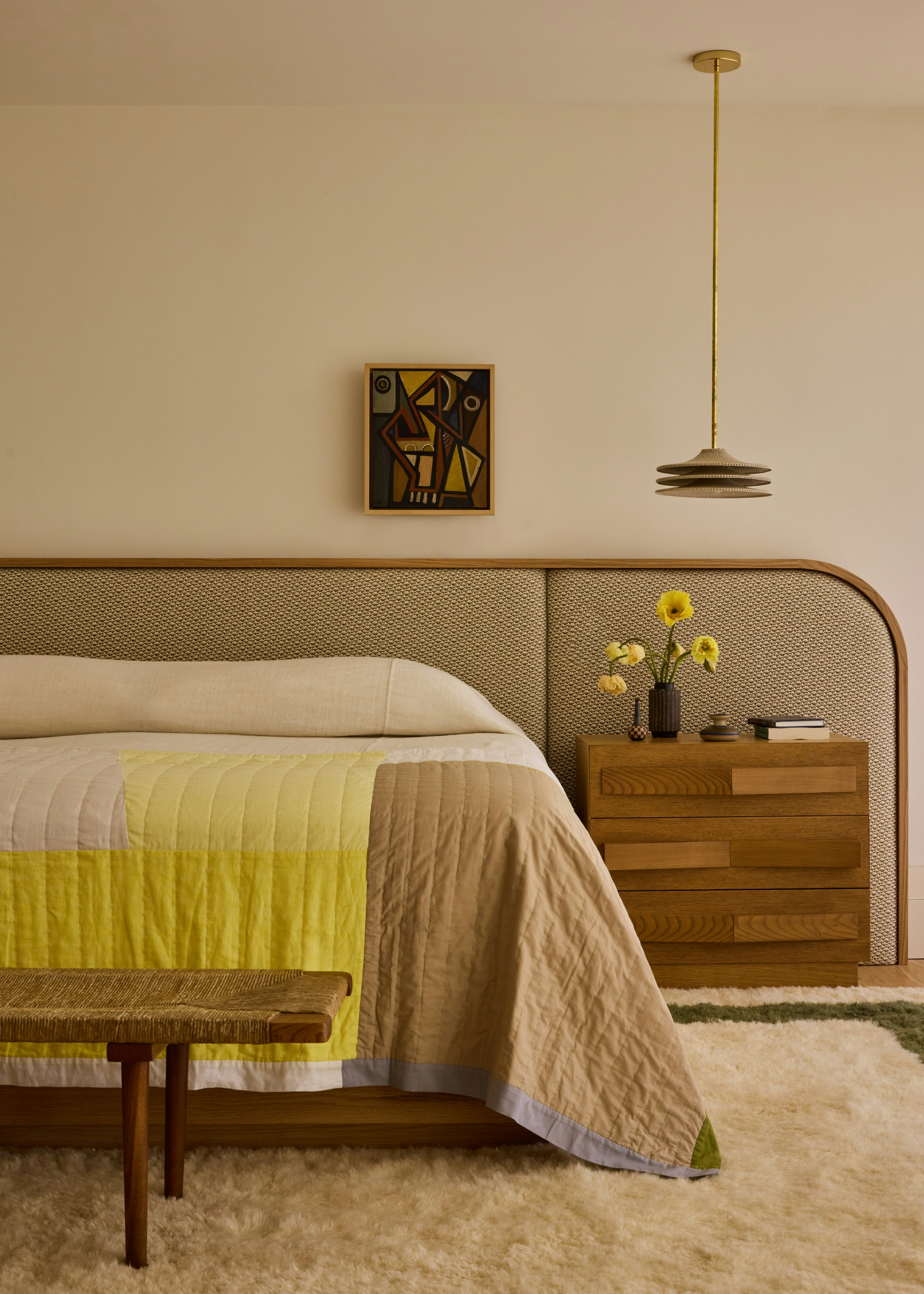 21 Grove Townhouse Primary Bedroom 008